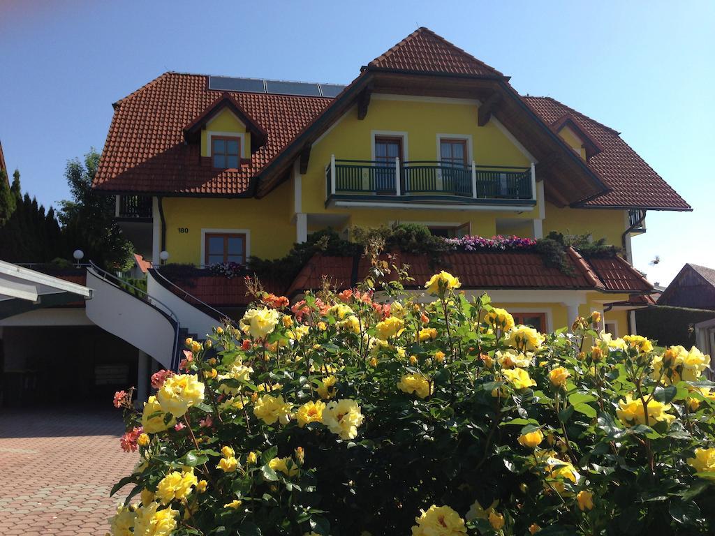 Haus Rose Apartment Wenigzell Exterior photo